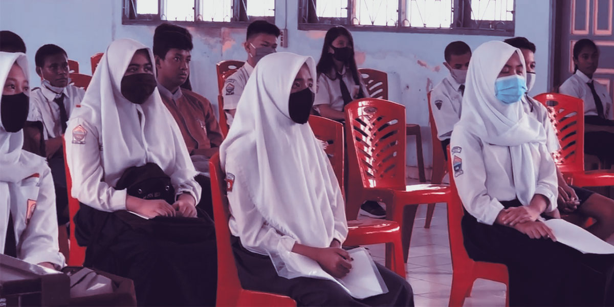sma-di-mimika-ujian-sekolah-pertengahan-maret